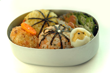 手まりおにぎり弁当