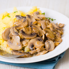 mushrooms with mashed potato