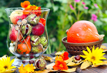 Herbstliche Terrassendeko © fotoknips