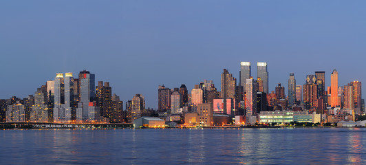 Fototapeta na wymiar New York City Manhattan nad rzeką Hudson