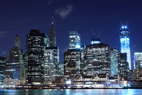 Fototapeta Manhattan Skyline At Night, New York City