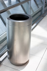 Trashcan Stainless steel