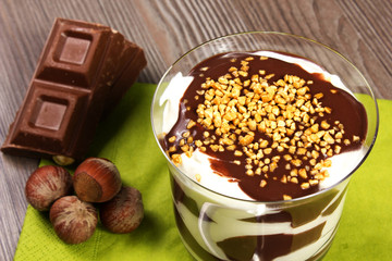 dessert panna e cioccolato