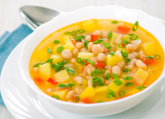 Vegetarian white bean soup