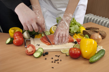 cut lettuce and salmon