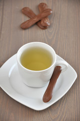 Teetasse mit Katzenzungen