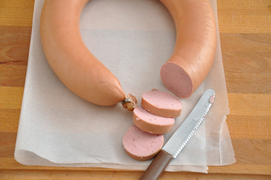Angeschnittene Knackwurst