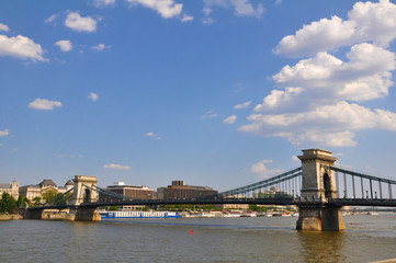 Fototapeta na wymiar Most Łańcuchowy w Budapeszcie