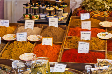 spezie e colori
