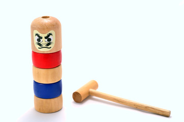 ダルマ落とし　白バック