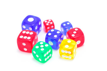 カラフルなダイス　白バック