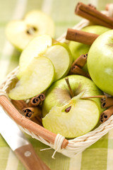 Apples with cinnamon