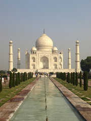 Fototapeta na wymiar Piękny biały marmur Taj Mahal