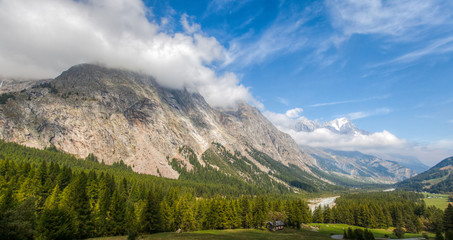Fototapeta na wymiar Alpy Włoskie