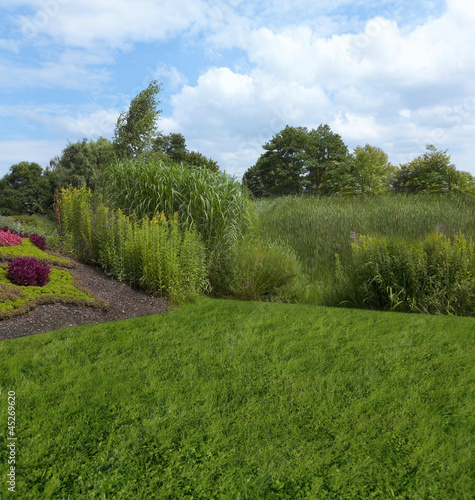 "Gartenlandschaft" Stockfotos und lizenzfreie Bilder auf Fotolia.com
