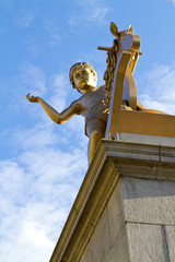 Golden statue on 4th sokkel Trafalgar Square in London