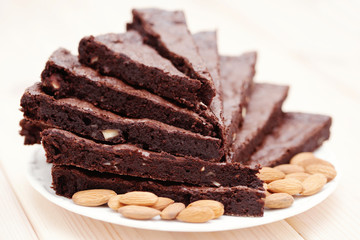 brownie with almonds