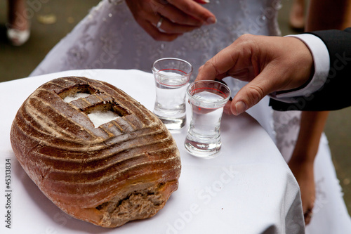 &quot;Hochzeit Salz und Brot salt and bred Wedding schnapps&quot; Stockfotos und lizenzfreie Bilder auf
