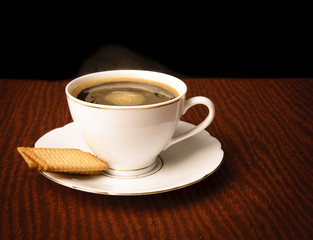 Aracica coffe on wooden table