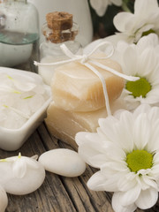 white spa arrangement