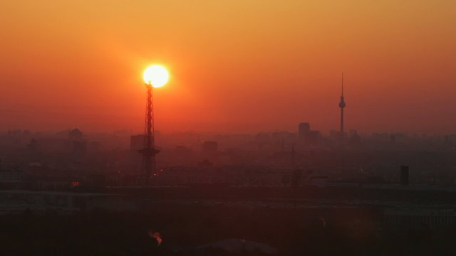 Timelapse sunset over downtown Berlin Skyline City in 1080p