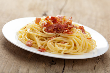 spaghetti carbonara