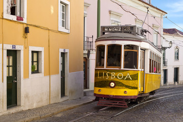 Naklejka na ściany i meble Lisboa Tramwaj