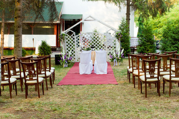 outdoor place for wedding ceremony