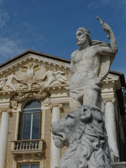 Fototapeta na wymiar scultura i Villa
