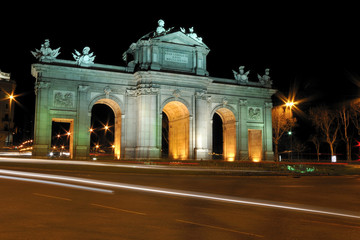 Fototapeta premium Alcala Gate, Madryt