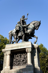 Fototapeta premium Reiterdenkmal Kaiser Ludwig von Bayern in München