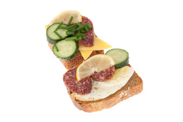 Bread with sausage and vegetables