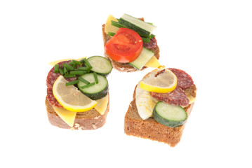 Bread with sausage and vegetables