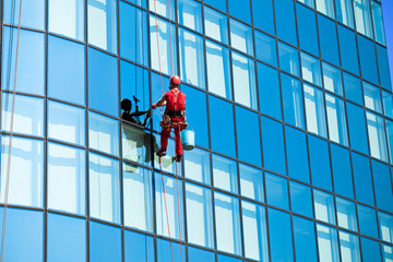 Washer wash the windows