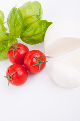 frische tomaten mozzarella mit Basilikum salat caprese