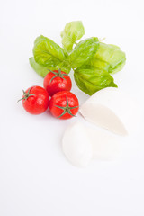 frische tomaten mozzarella mit Basilikum salat caprese