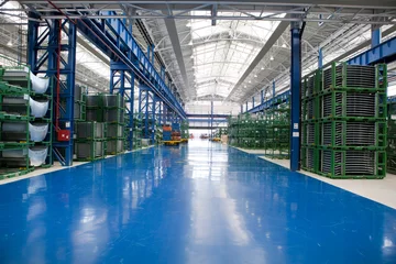 Foto op geborsteld aluminium Industrieel gebouw groot industrieel magazijn binnen