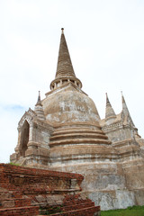 Fototapeta na wymiar Starożytna świątynia buddyjska w Ayutthaya, Tajlandia.
