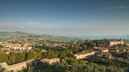 Fototapeta na wymiar Toskania z San Gimignano
