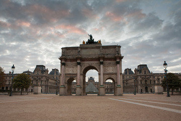 Fototapeta na wymiar Arc de Triomphe du Carrousel, Paryż, Francja