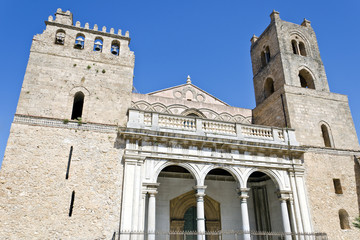 Fototapeta na wymiar Katedra w Monreale (Duomo di Monreale), Sycylia, Włochy