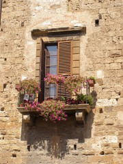 Fototapeta na wymiar Romantyczne okno