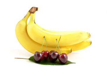 Banane und kirschen © unverdorbenjr