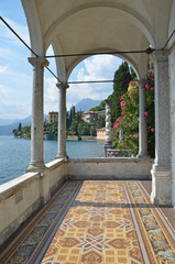 Obraz premium View to the lake Como from villa Monastero. Italy