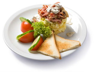 omelette with ham and mushrooms