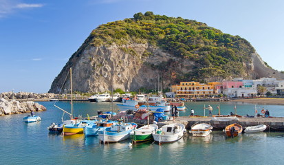 Fototapeta na wymiar Ischia - port Sant Angelo