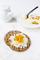 cottage cheese with mango pieces