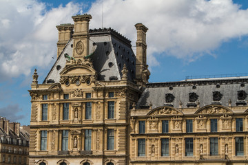 Fototapeta na wymiar PARIS - JUNE 7: Louvre building on June 7, 2012 in Louvre Museum