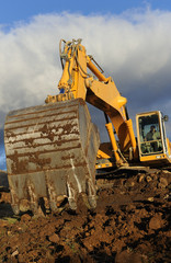 Big excavator working on mountain © José 16