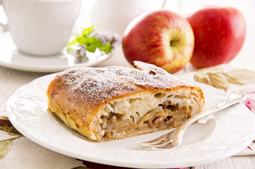Apfelstrudel